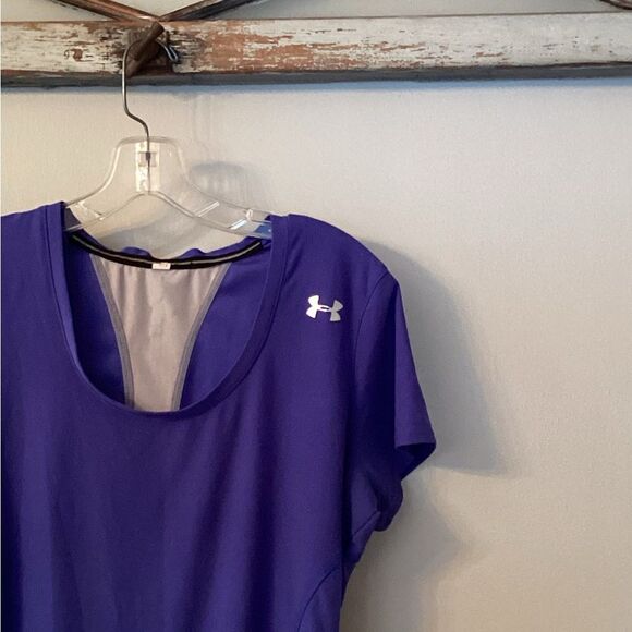 UNDER ARMOUR MEDIUM COLD BLACK HEAT GEAR SCOOP NECK SHORT SLEEVE BLUE SHIRT - Picture 3 of 5